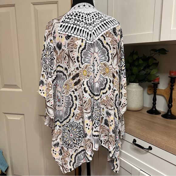 Chico’s Women's Sz S/M Bold Ruana Open Front Kimono Geometric Lace Lightweight - Picture 2 of 5